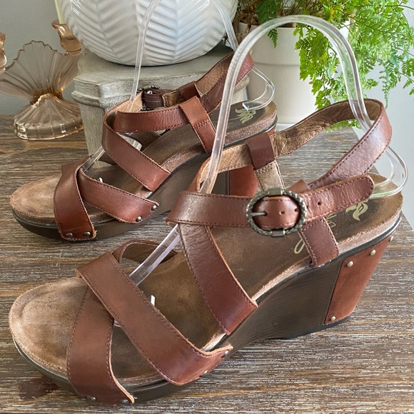 Dansko Shoes - Dansko Frida Leather Platform Open Toe Studded Wedge Sandals Womens 40 Tan Brown